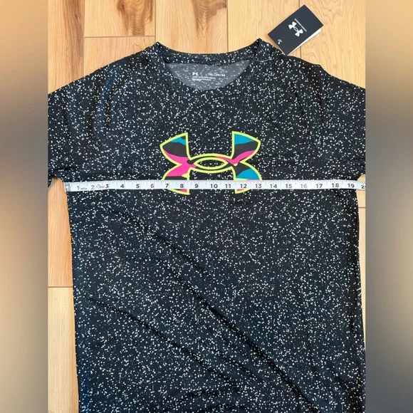 2 Under Armour Shirts - Picture 7 of 12